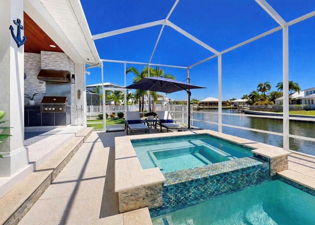 Listing photo id 35 for 716 Pinckney Drive