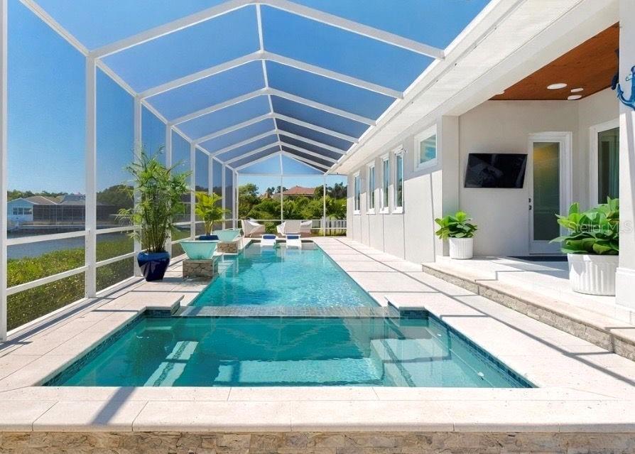 Listing photo id 36 for 716 Pinckney Drive