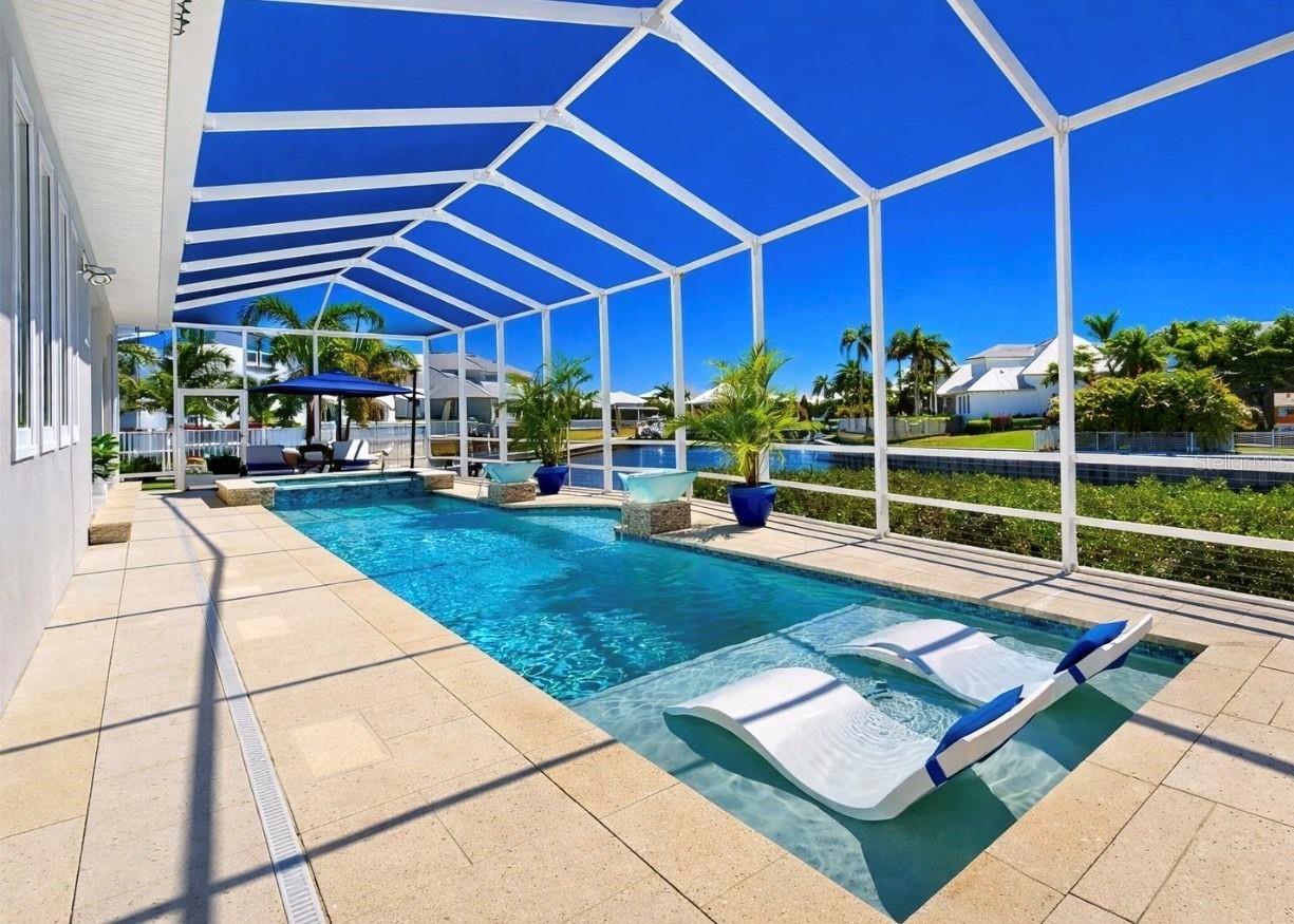 Listing photo id 37 for 716 Pinckney Drive