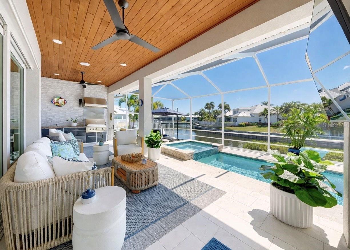 Listing photo id 39 for 716 Pinckney Drive