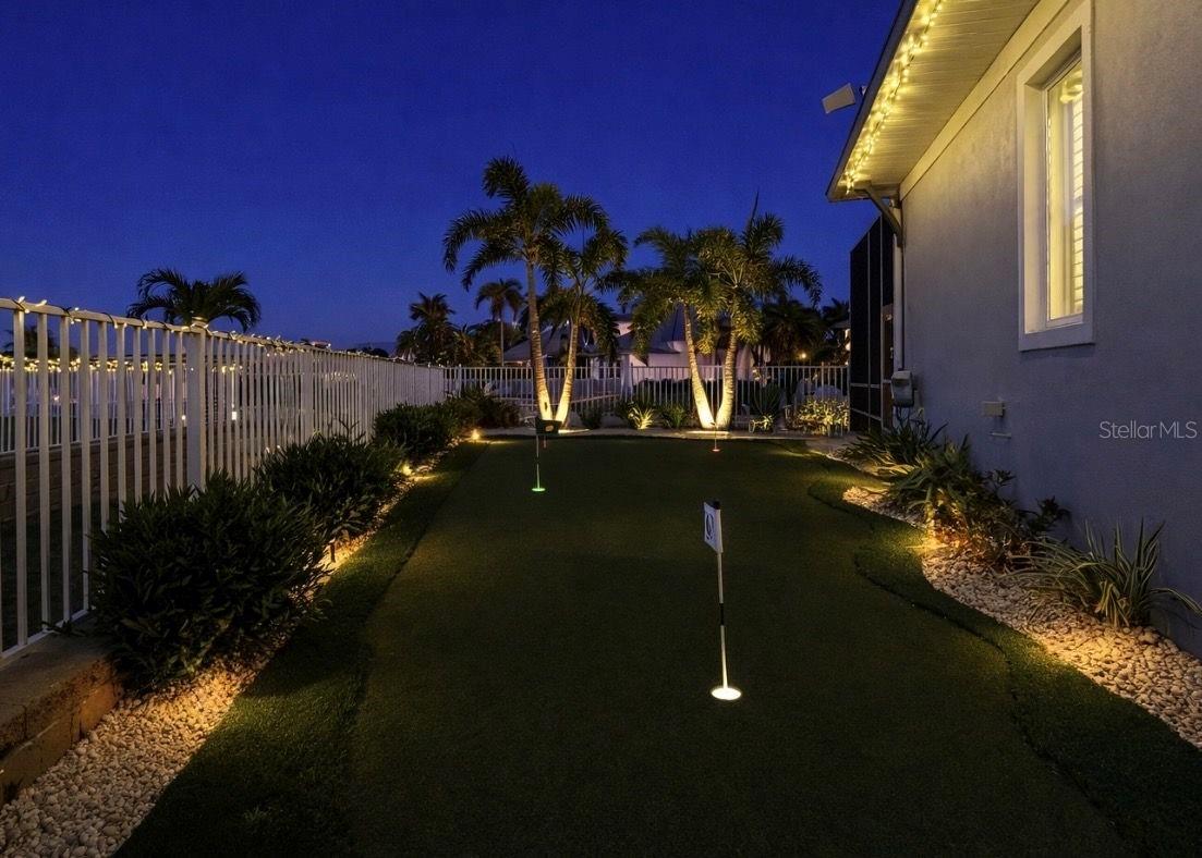 Listing photo id 49 for 716 Pinckney Drive