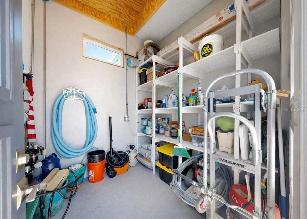 Listing photo id 52 for 716 Pinckney Drive