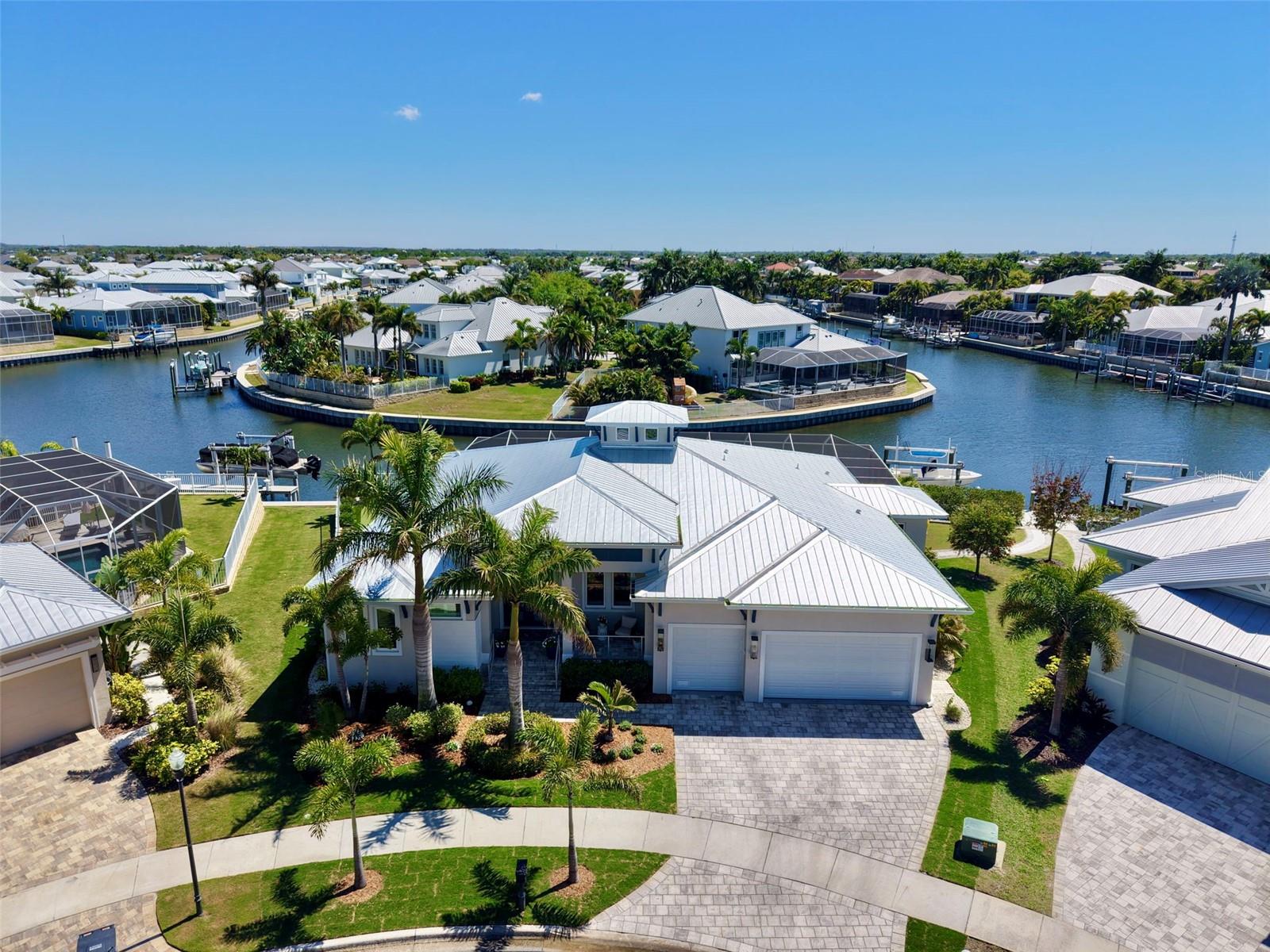 Listing photo id 55 for 716 Pinckney Drive