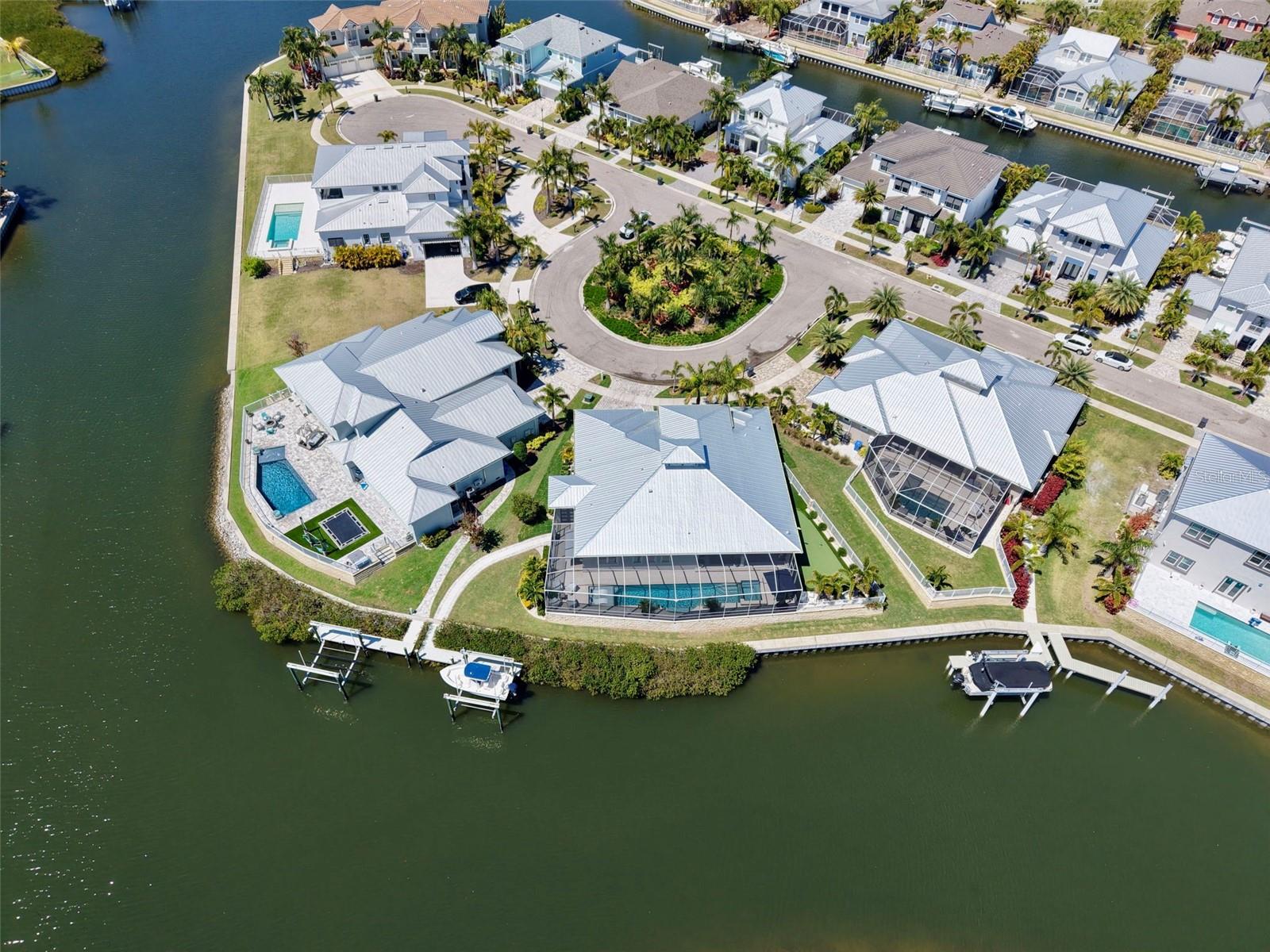 Listing photo id 57 for 716 Pinckney Drive