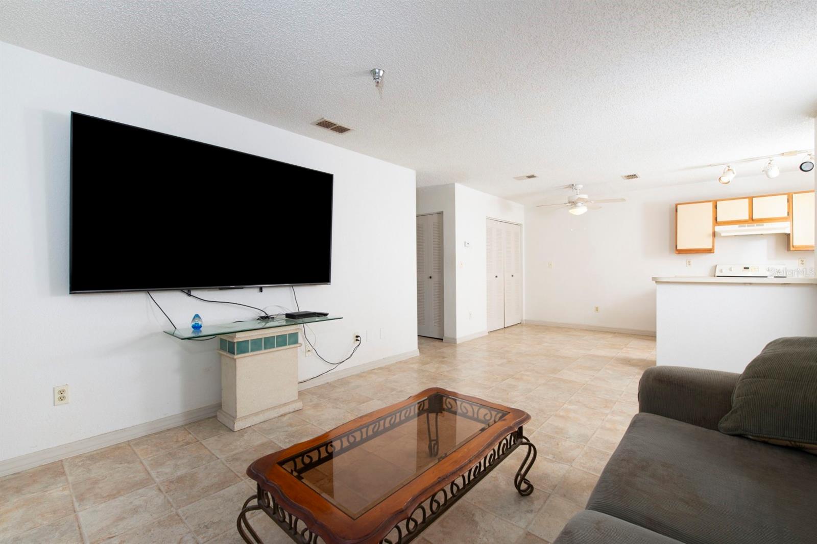 Image 14 of 35 For 10265 Gandy Boulevard N 1505