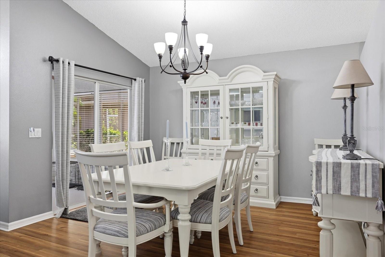 Image 14 of 43 For 1809 Orchardgrove Avenue