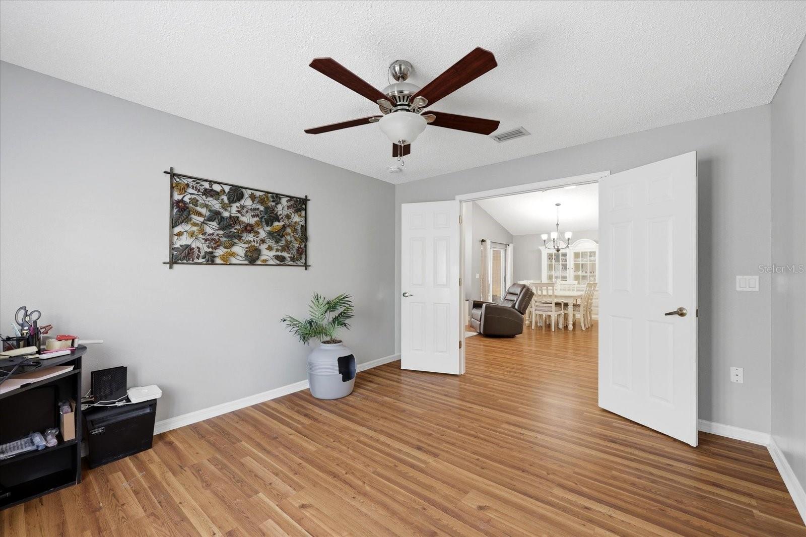 Image 19 of 43 For 1809 Orchardgrove Avenue