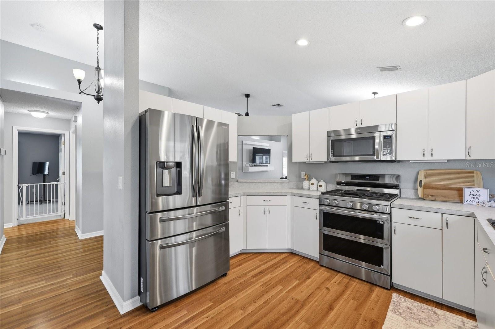 Image 9 of 43 For 1809 Orchardgrove Avenue