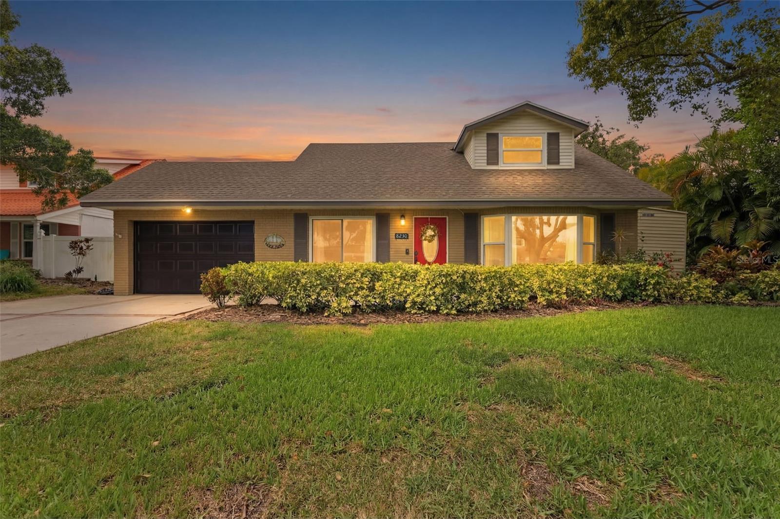 Details for 8230 128th Street, SEMINOLE, FL 33776