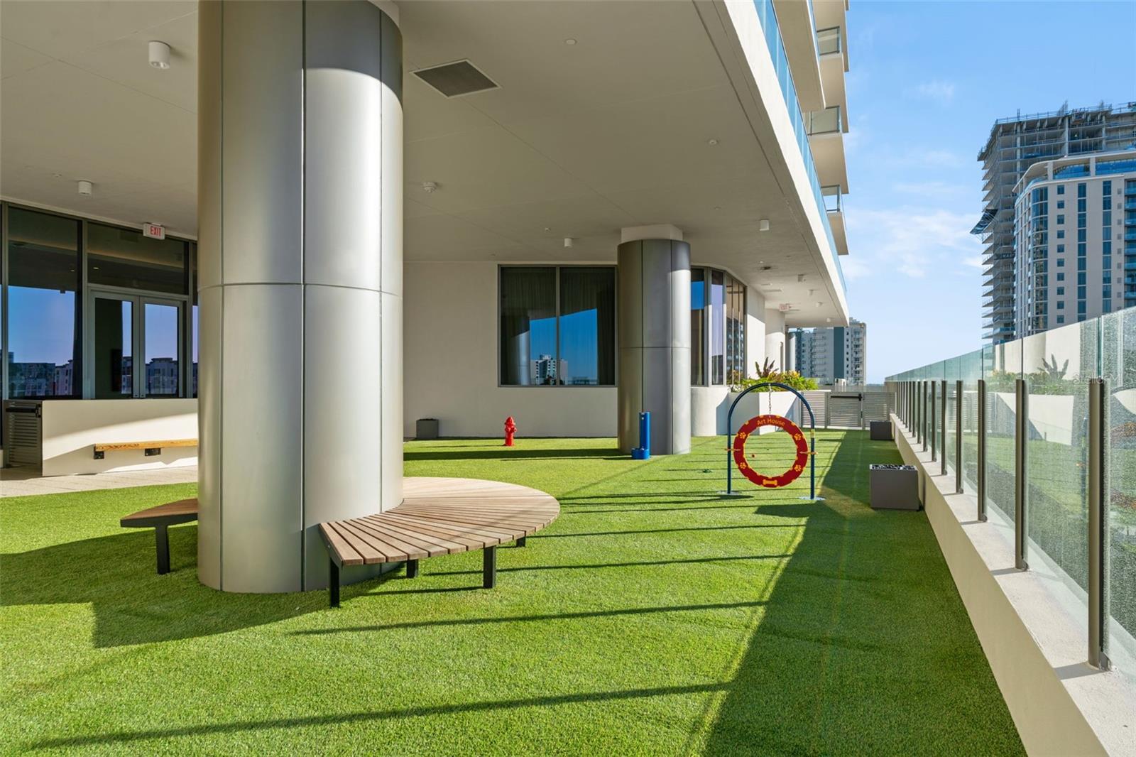 Image 14 of 27 For 275 1st Avenue S 2702