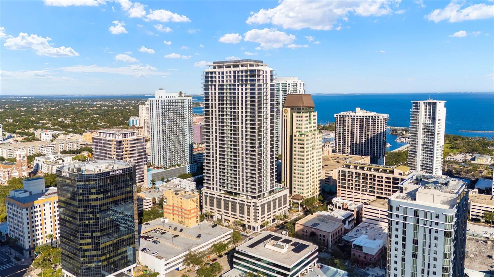 Image 25 of 27 For 275 1st Avenue S 2702