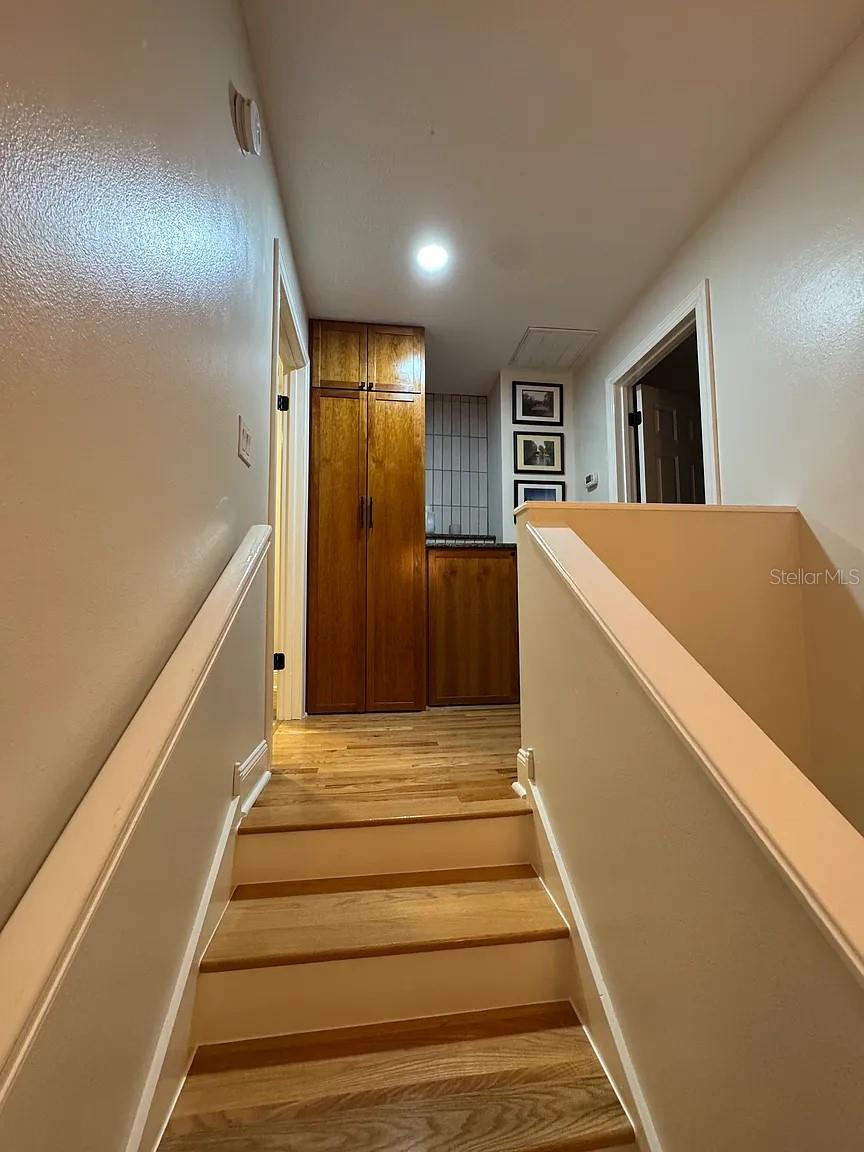 Image 24 of 45 For 606 Glen Avenue 9