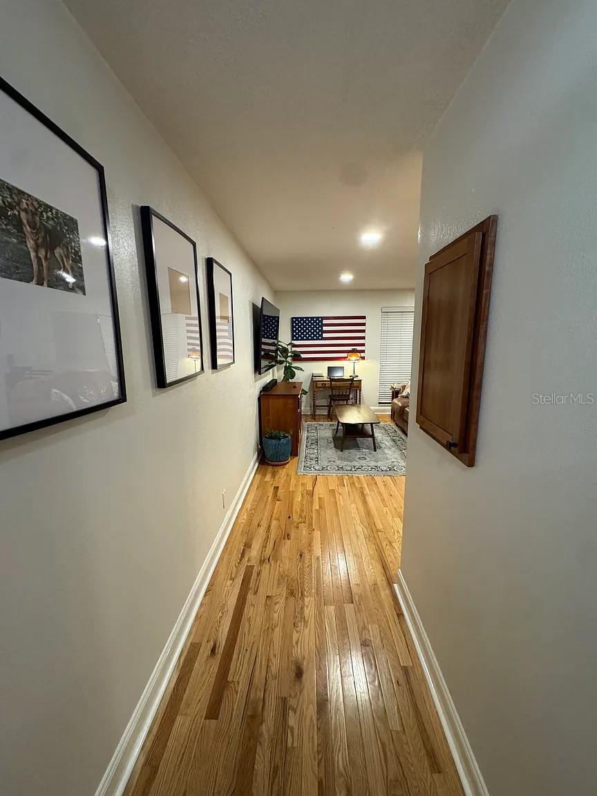 Image 9 of 45 For 606 Glen Avenue 9