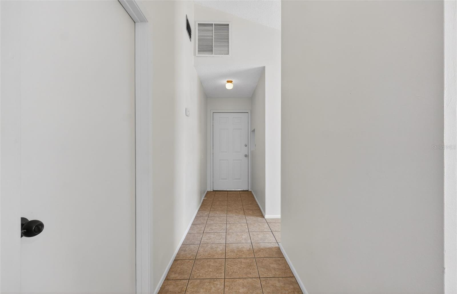 Listing photo id 13 for 4915 Billy Direct Lane