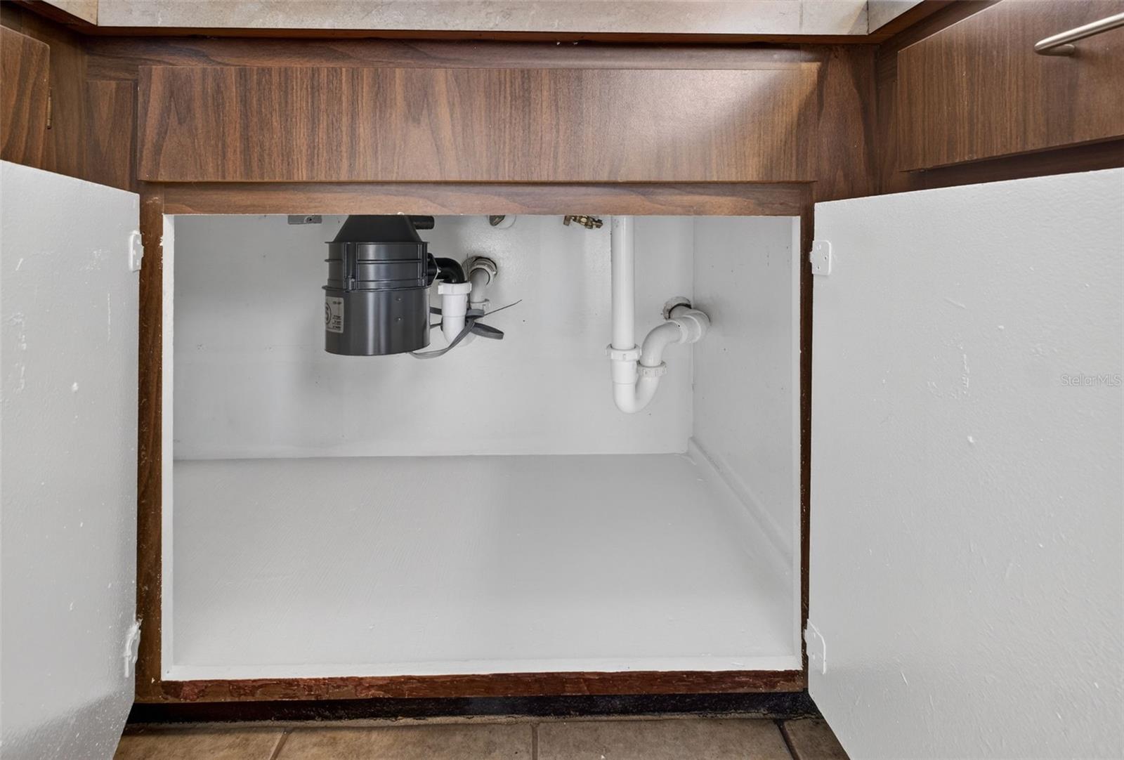 Listing photo id 19 for 4915 Billy Direct Lane