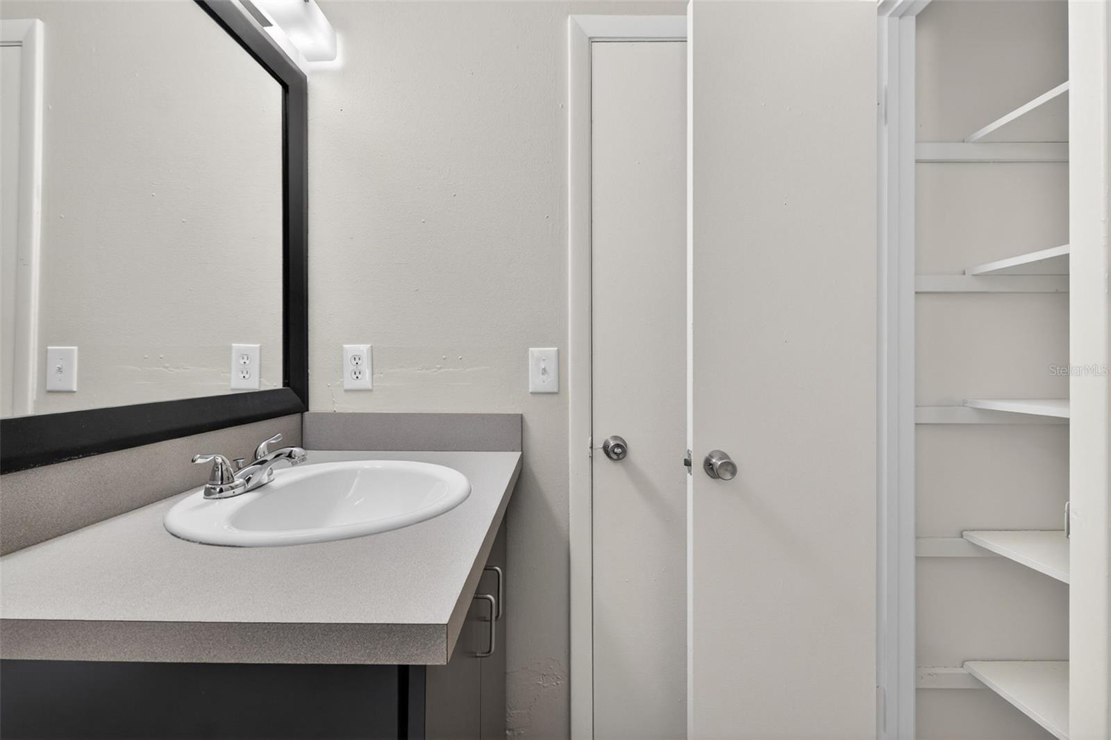 Listing photo id 37 for 4915 Billy Direct Lane