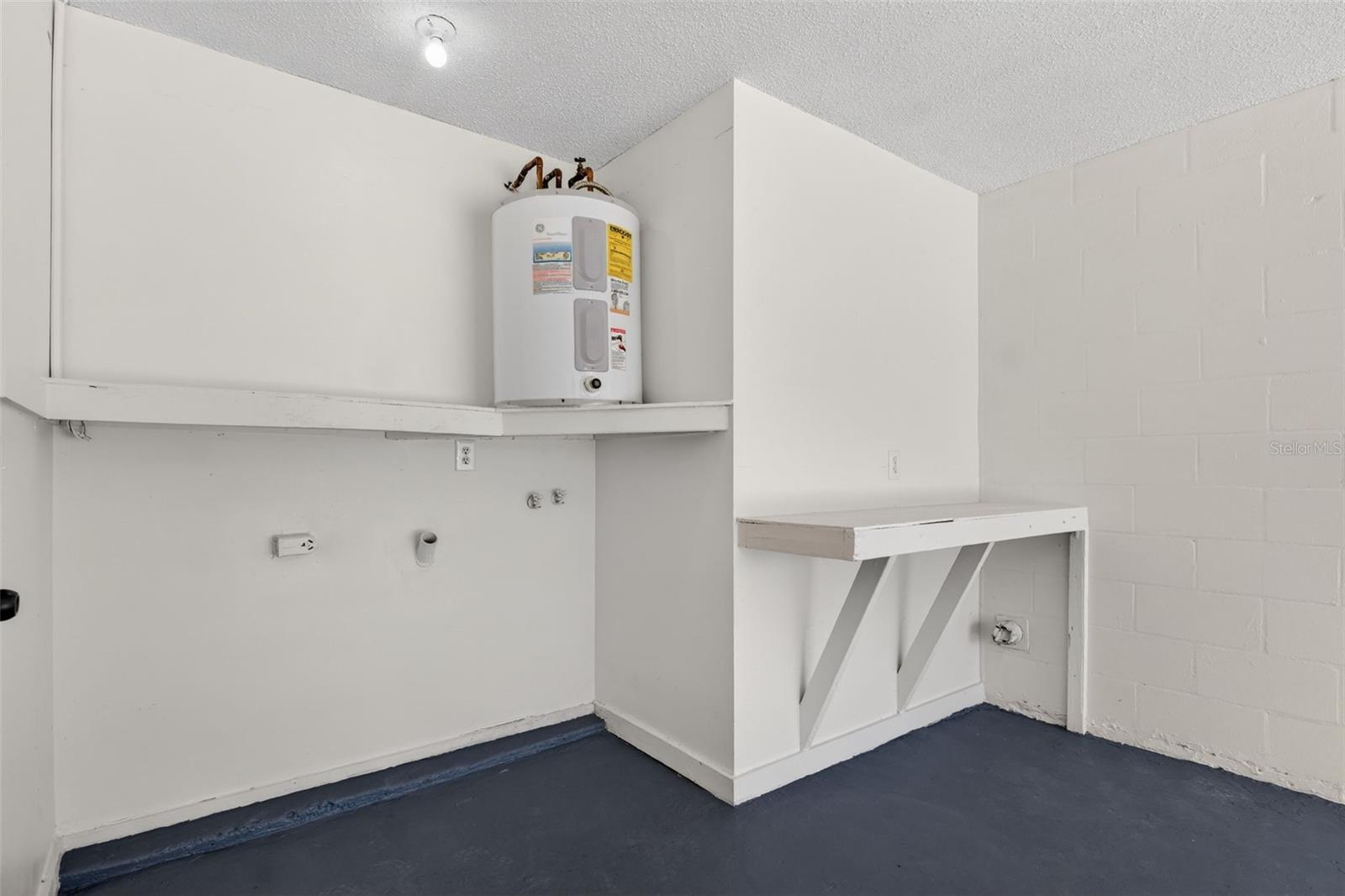 Listing photo id 45 for 4915 Billy Direct Lane