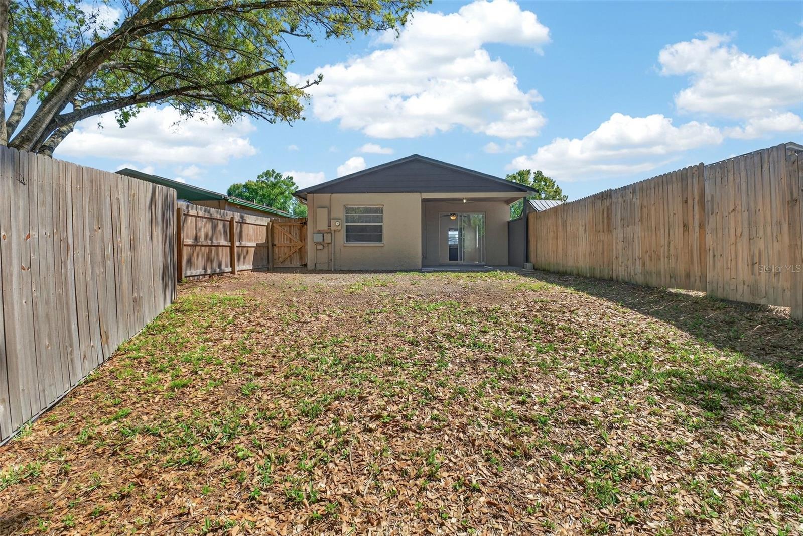 Listing photo id 50 for 4915 Billy Direct Lane