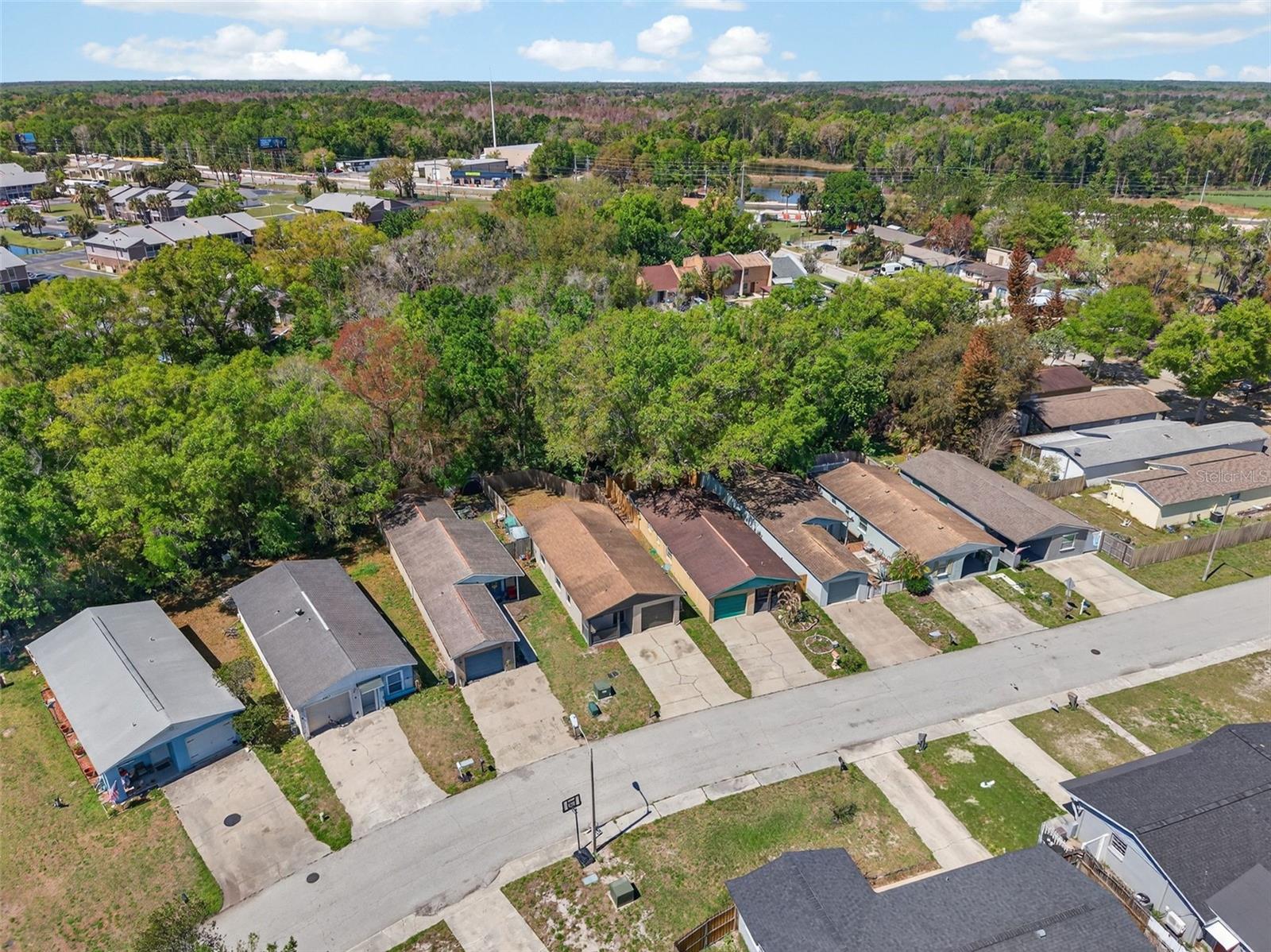 Listing photo id 60 for 4915 Billy Direct Lane