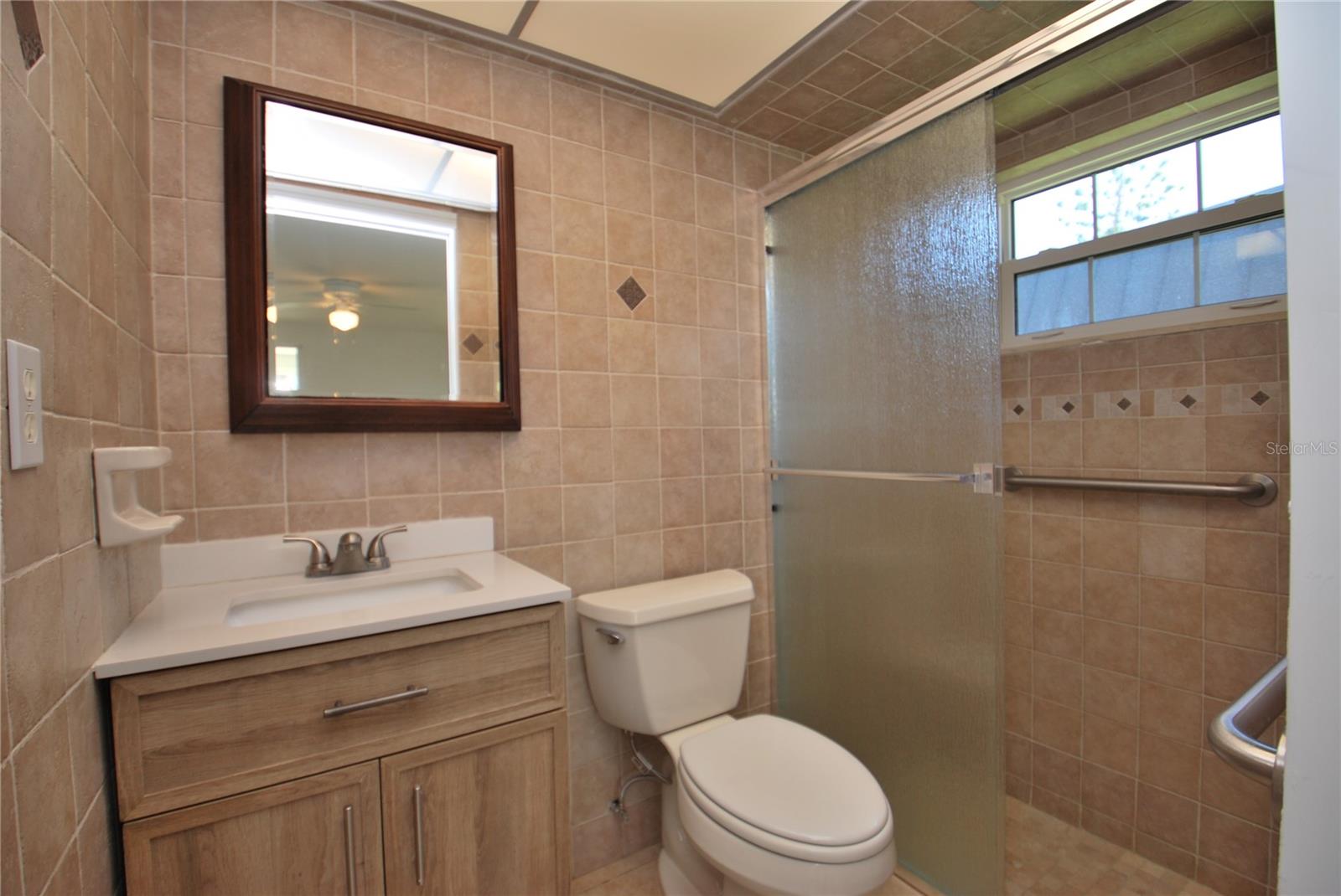 Image 18 of 21 For 4136 Stratford Drive 4136