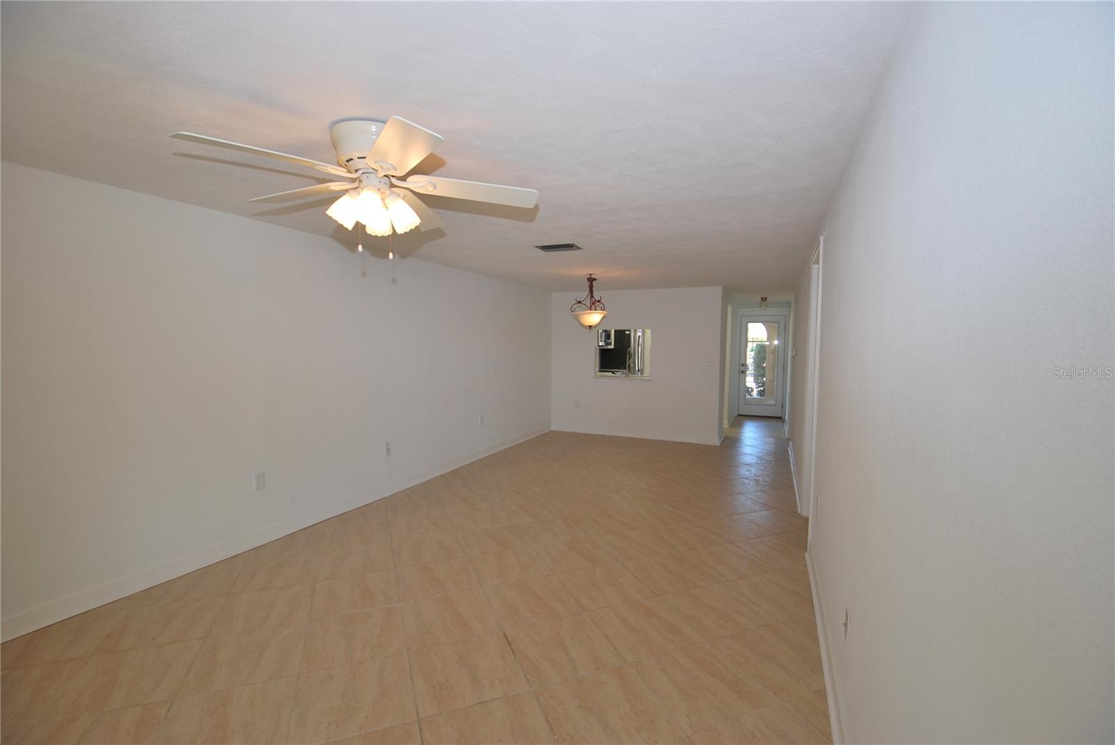 Image 9 of 21 For 4136 Stratford Drive 4136