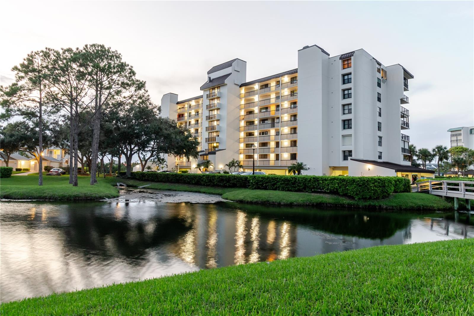 Image 29 of 74 For 11590 Shipwatch Drive 848