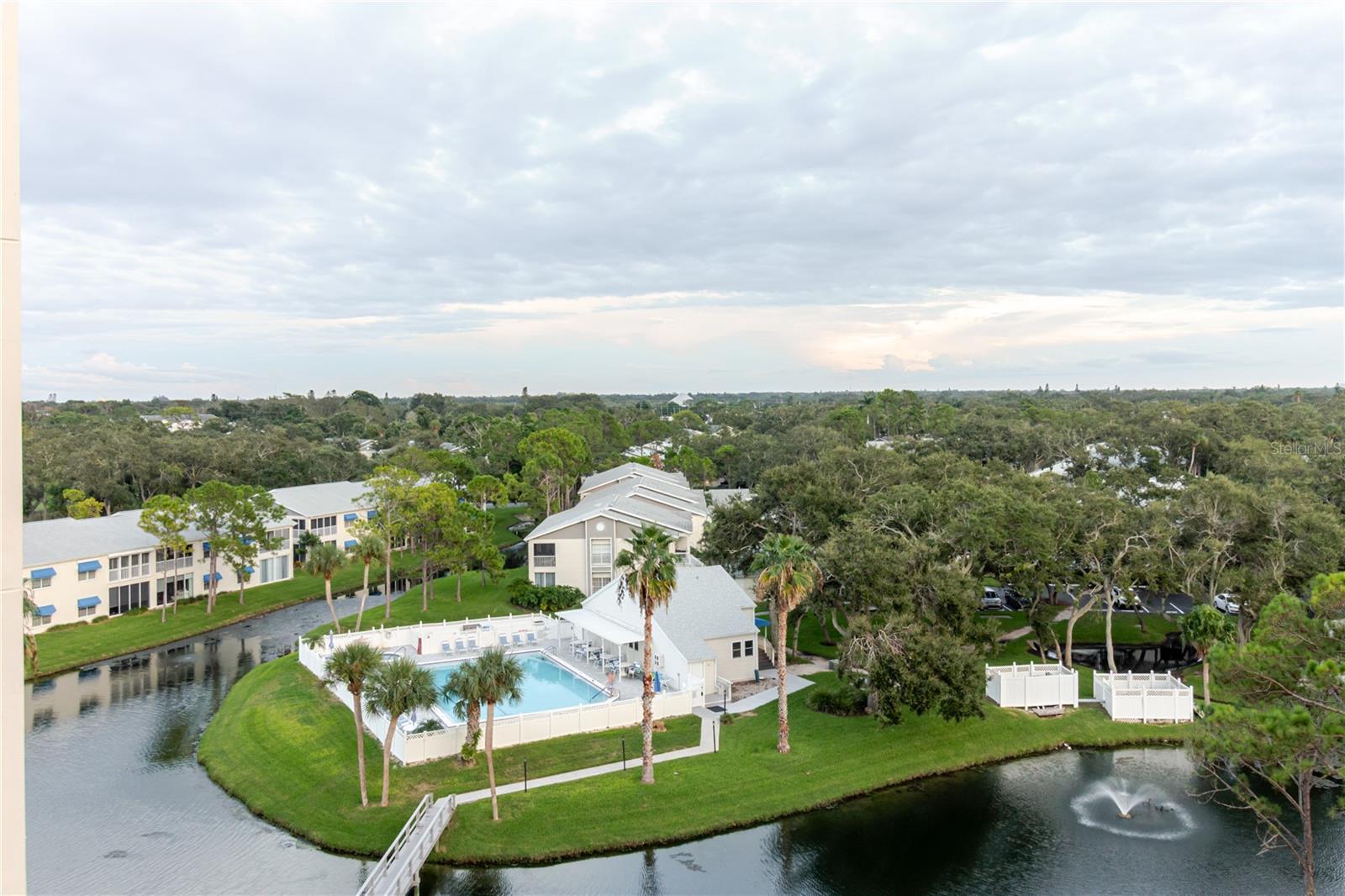 Image 30 of 74 For 11590 Shipwatch Drive 848