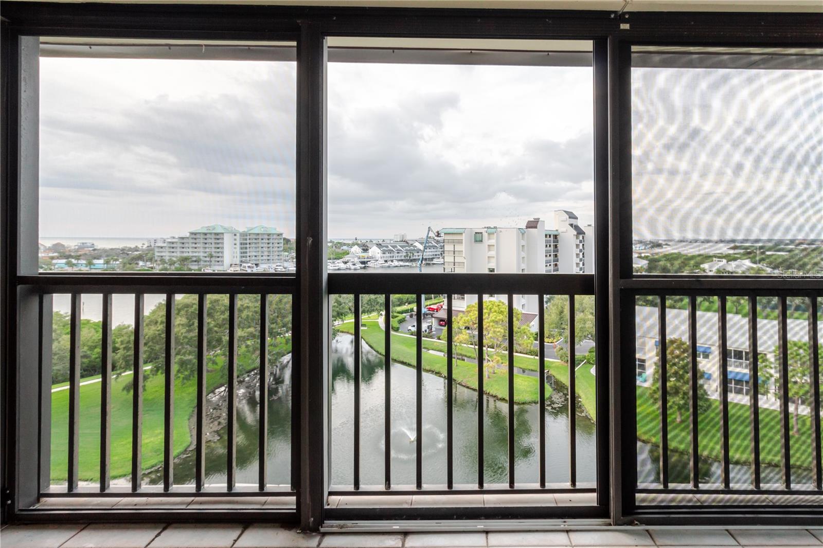 Image 31 of 74 For 11590 Shipwatch Drive 848