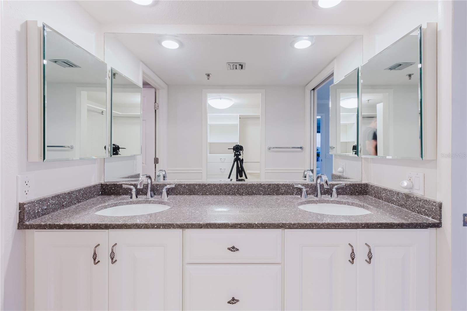 Image 38 of 74 For 11590 Shipwatch Drive 848