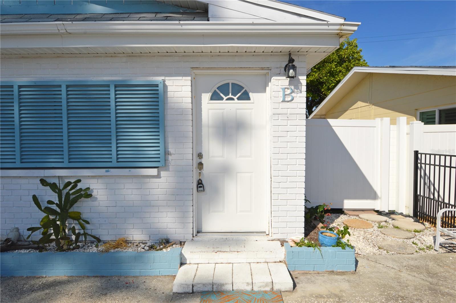 Image 4 of 50 For 156 146th Avenue E B