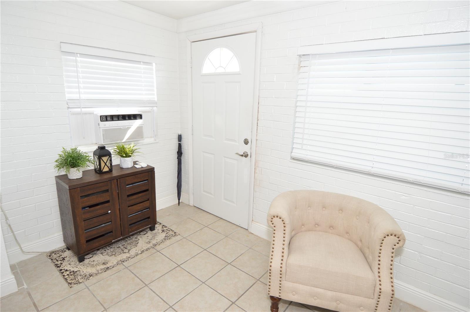 Image 5 of 50 For 156 146th Avenue E B