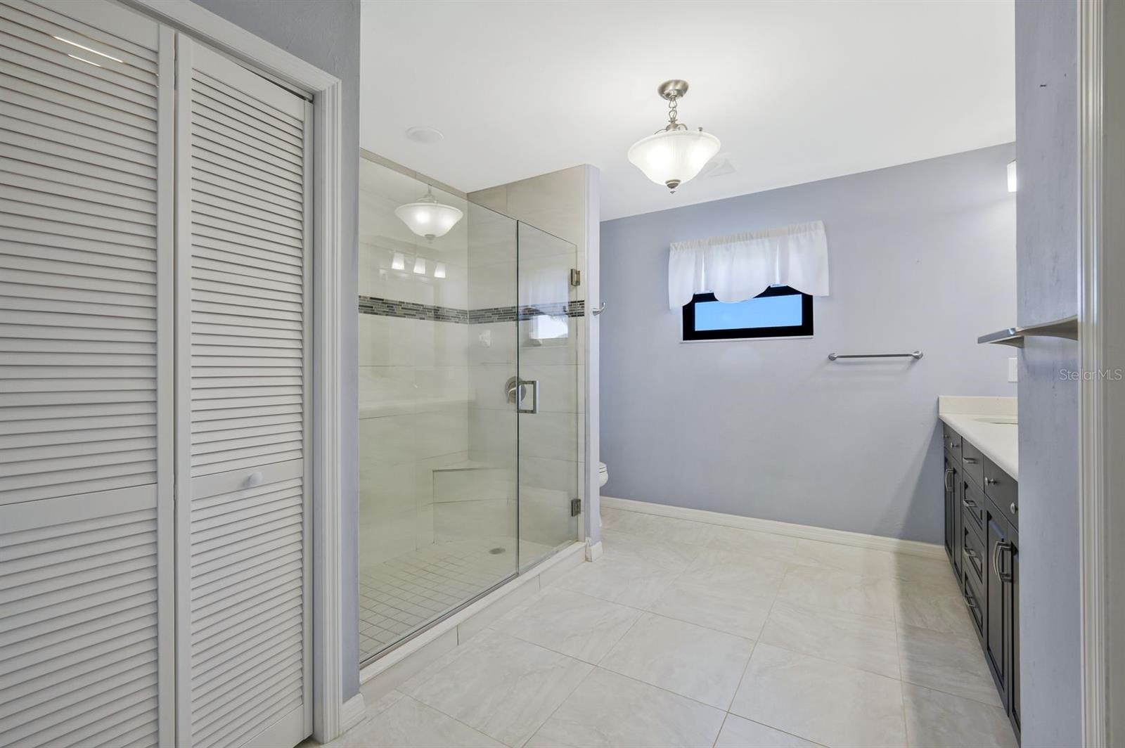 Image 27 of 42 For 1904 36th Terrace