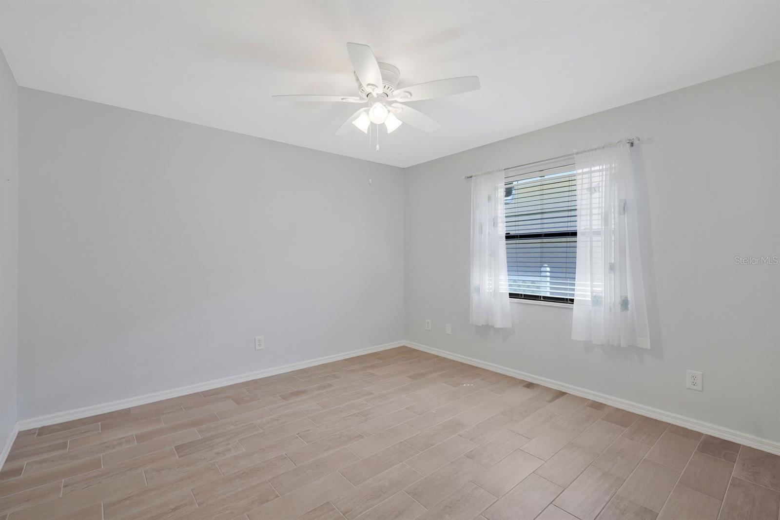 Image 32 of 42 For 1904 36th Terrace