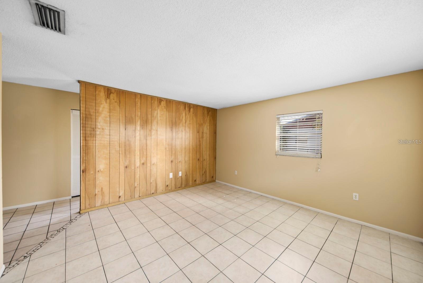 Image 5 of 16 For 1003 65th Avenue W