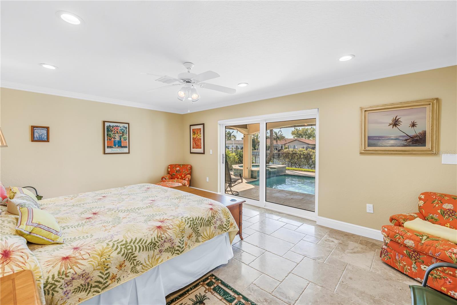 Image 14 of 47 For 1939 Hawaii Avenue Ne