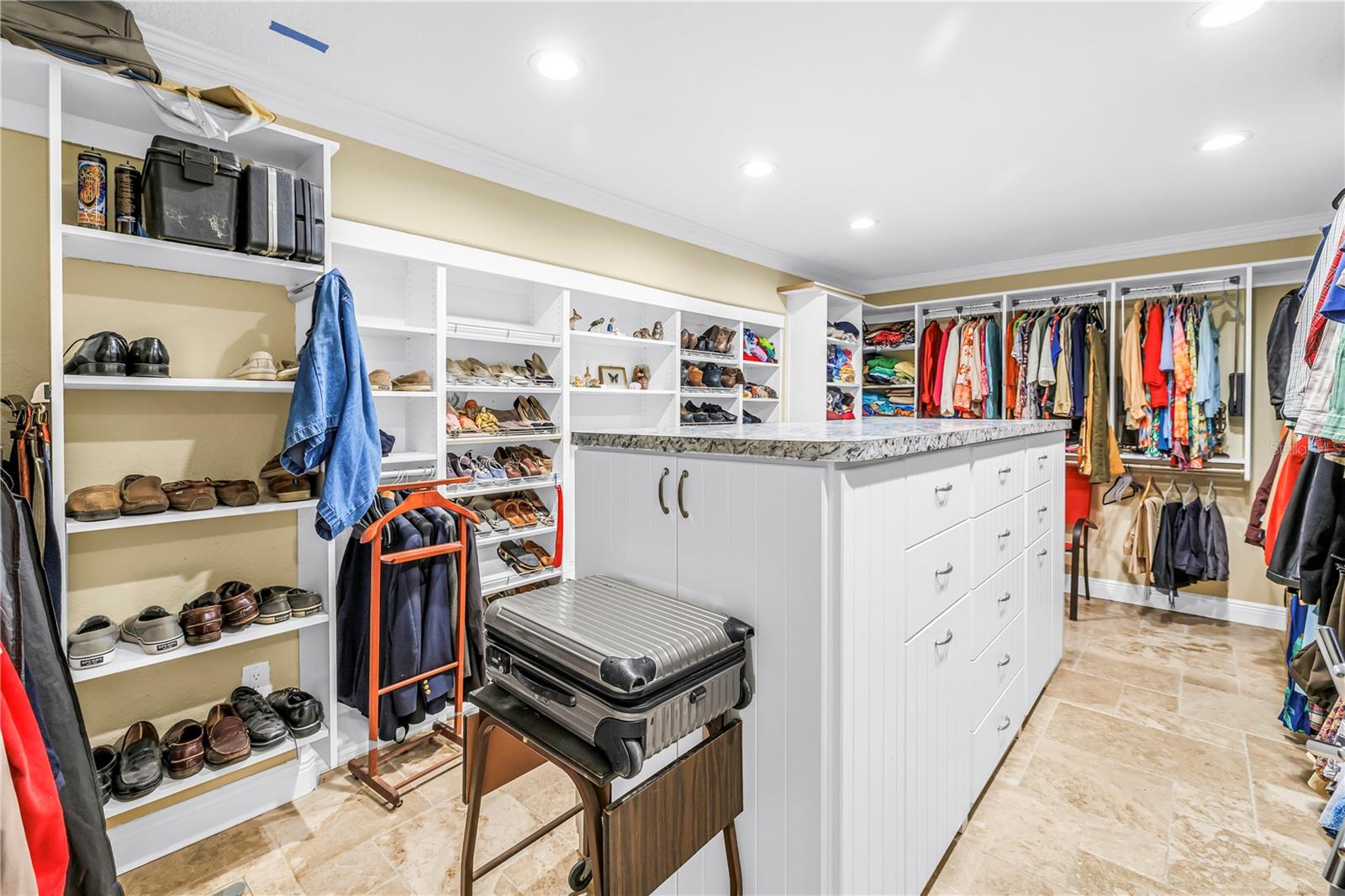 Image 19 of 47 For 1939 Hawaii Avenue Ne