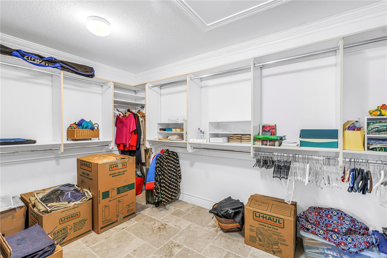 Image 32 of 47 For 1939 Hawaii Avenue Ne