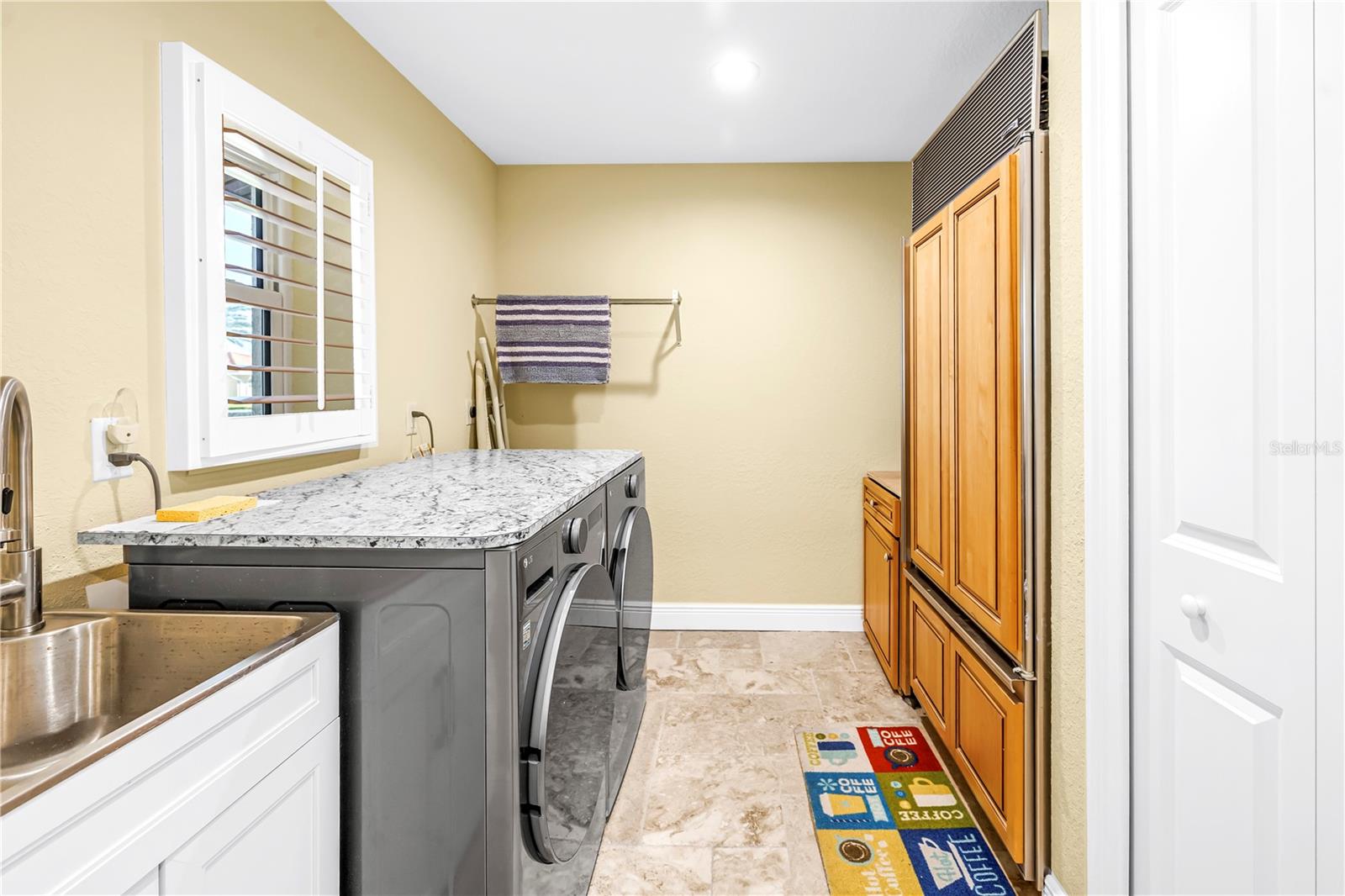 Image 33 of 47 For 1939 Hawaii Avenue Ne