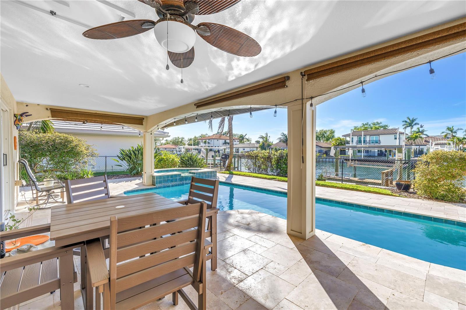 Image 38 of 47 For 1939 Hawaii Avenue Ne