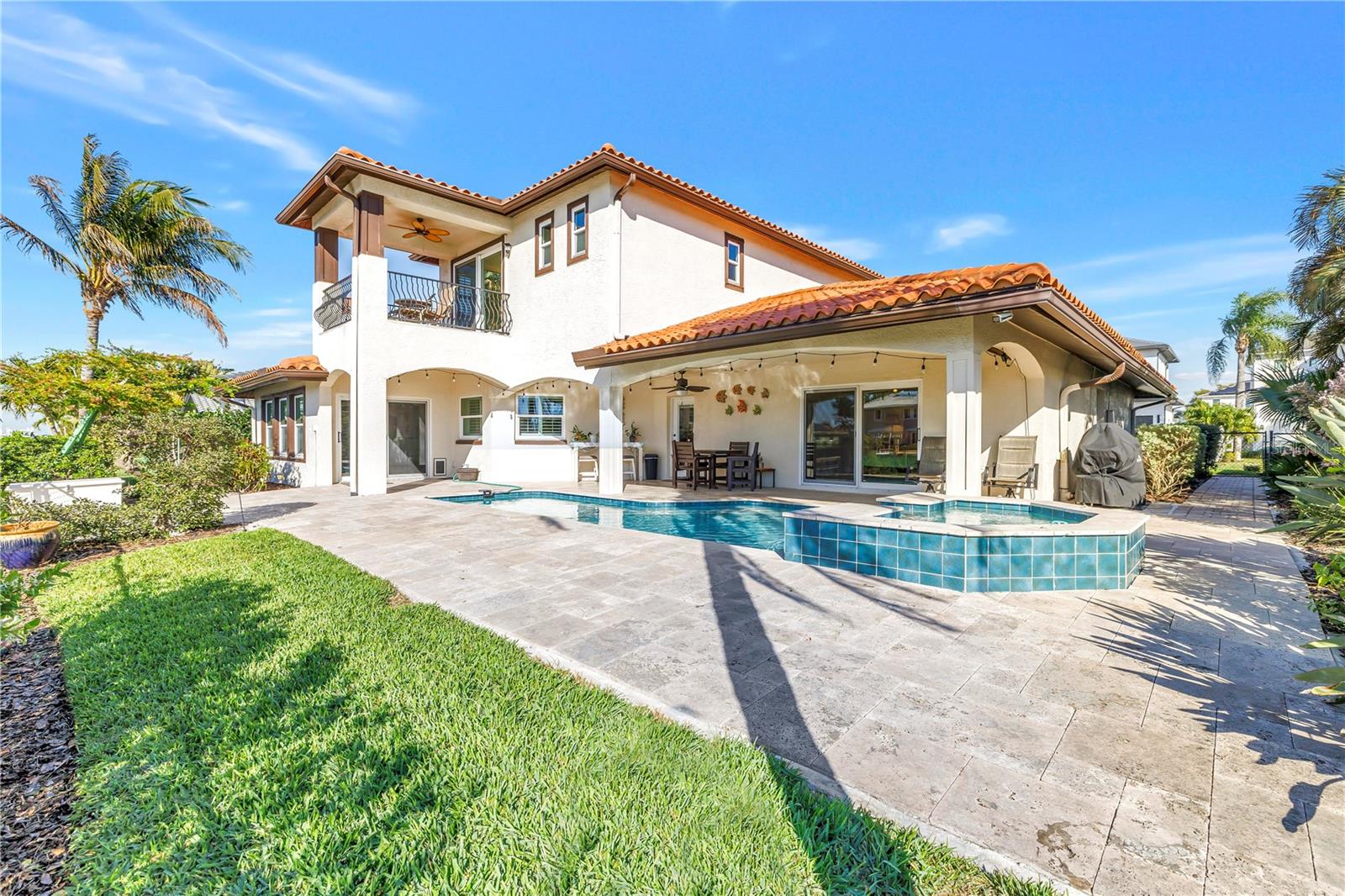 Image 39 of 47 For 1939 Hawaii Avenue Ne