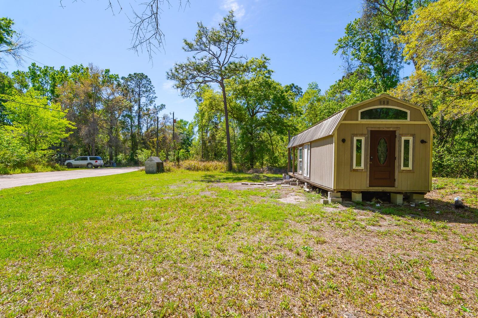 Image 11 of 35 For 12751 Morton Street