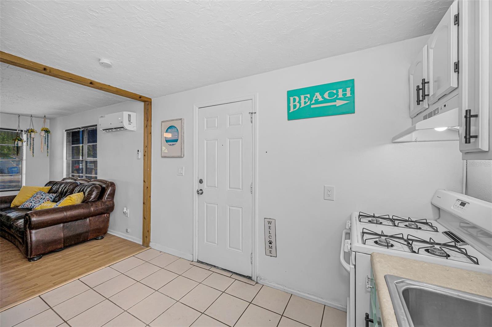 Image 12 of 36 For 1918 Macomber Avenue