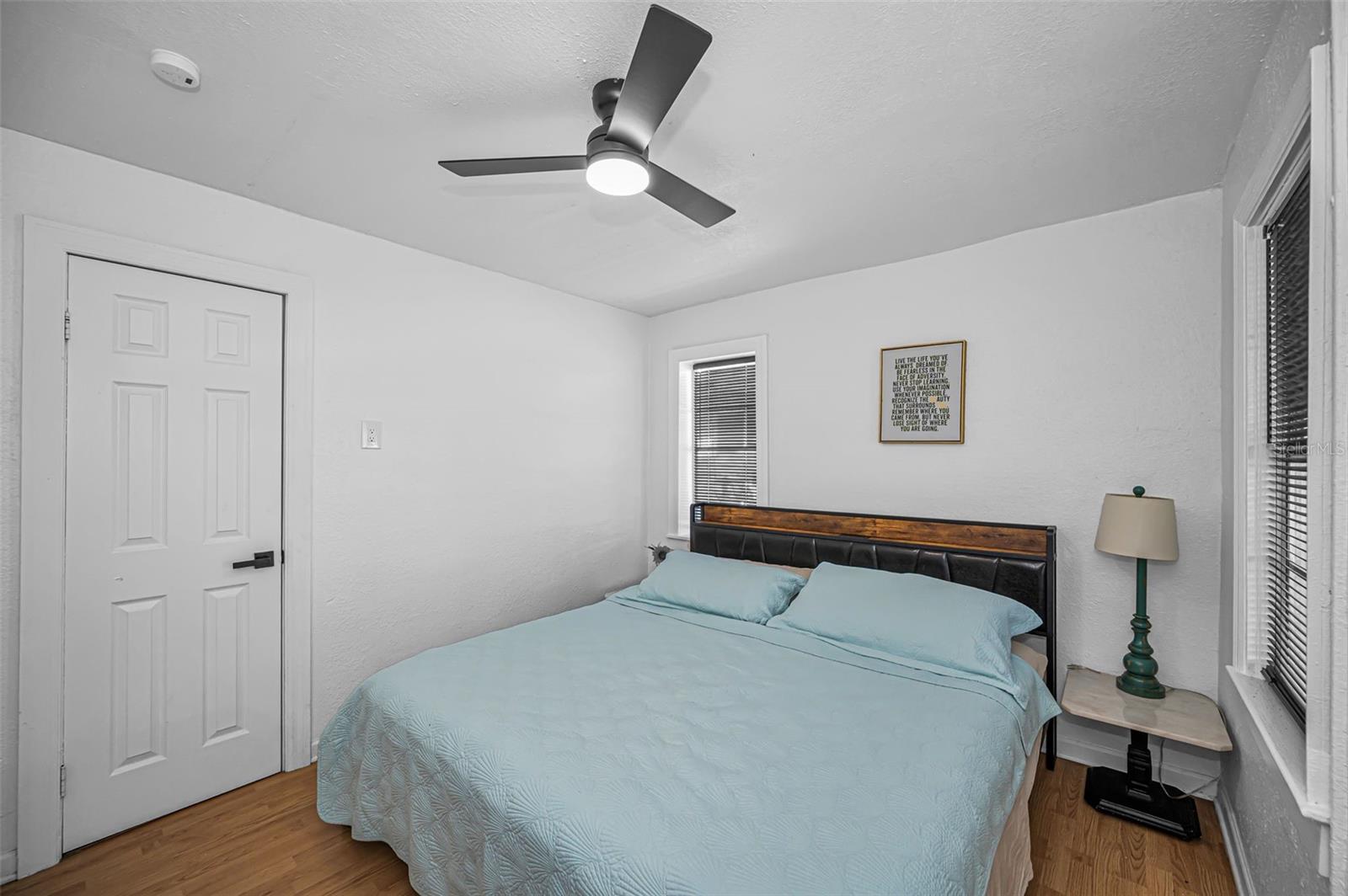 Image 18 of 36 For 1918 Macomber Avenue