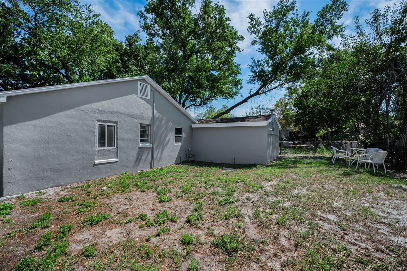 Image 26 of 36 For 1918 Macomber Avenue