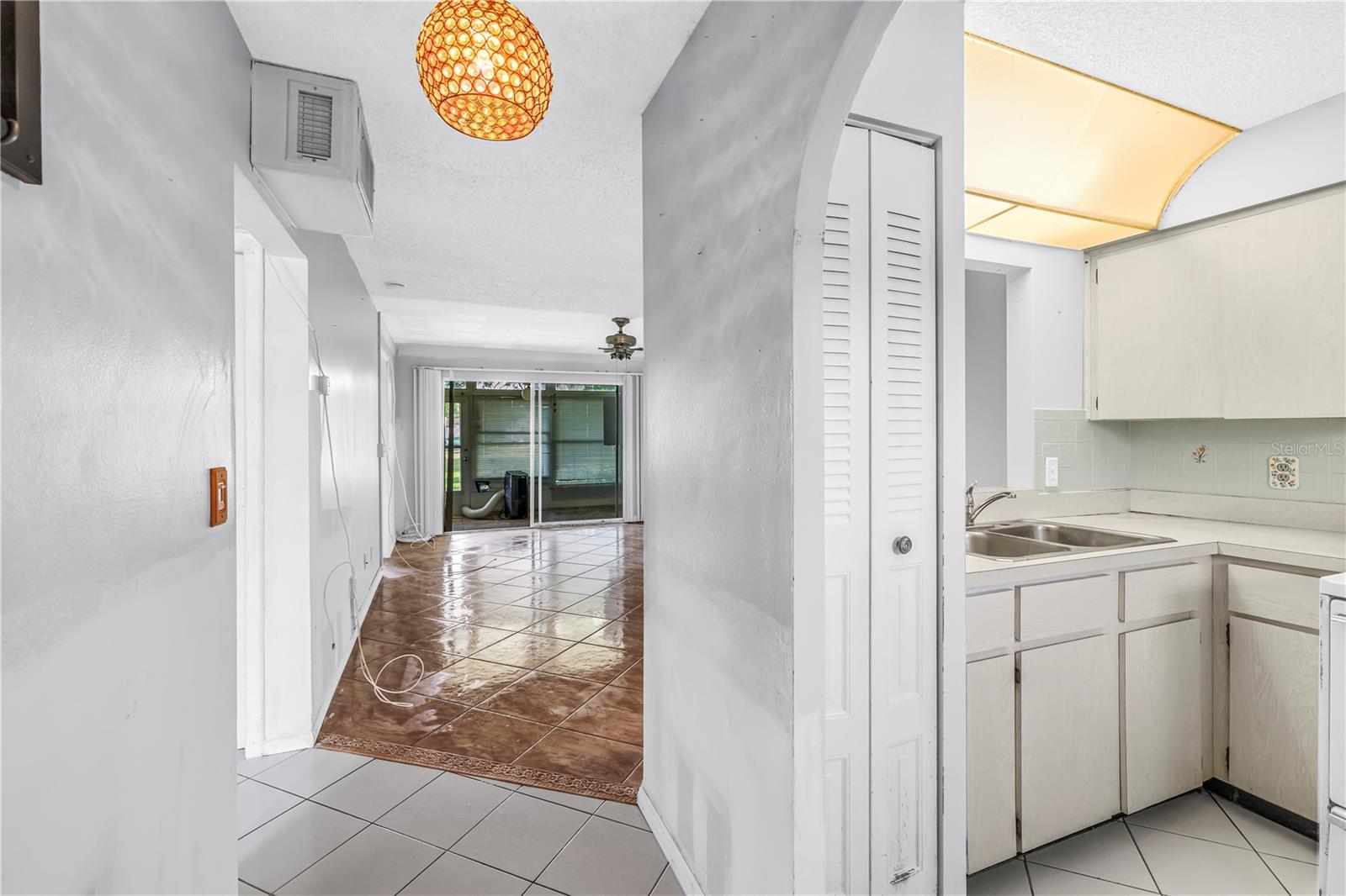 Listing photo id 0 for 4774 Lake Boulevard 9b