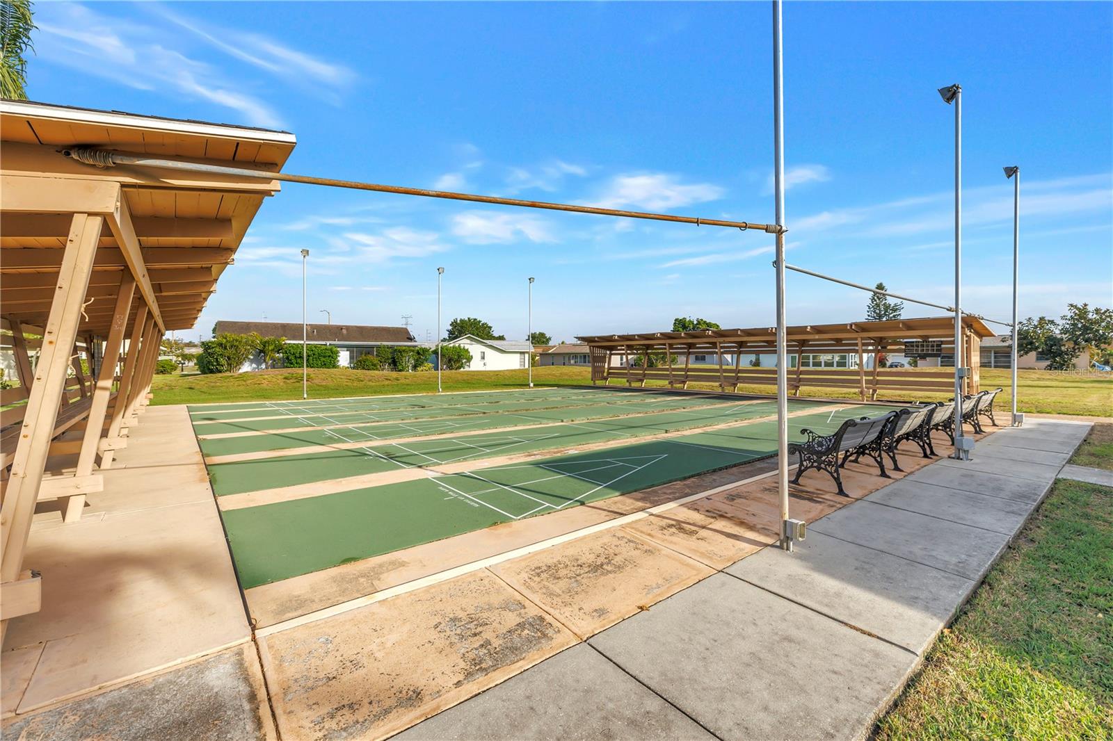 Listing photo id 7 for 4774 Lake Boulevard 9b