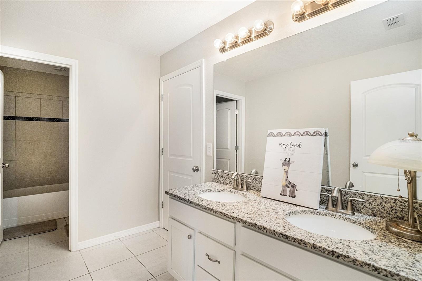 Image 11 of 29 For 11882 Thicket Wood Drive