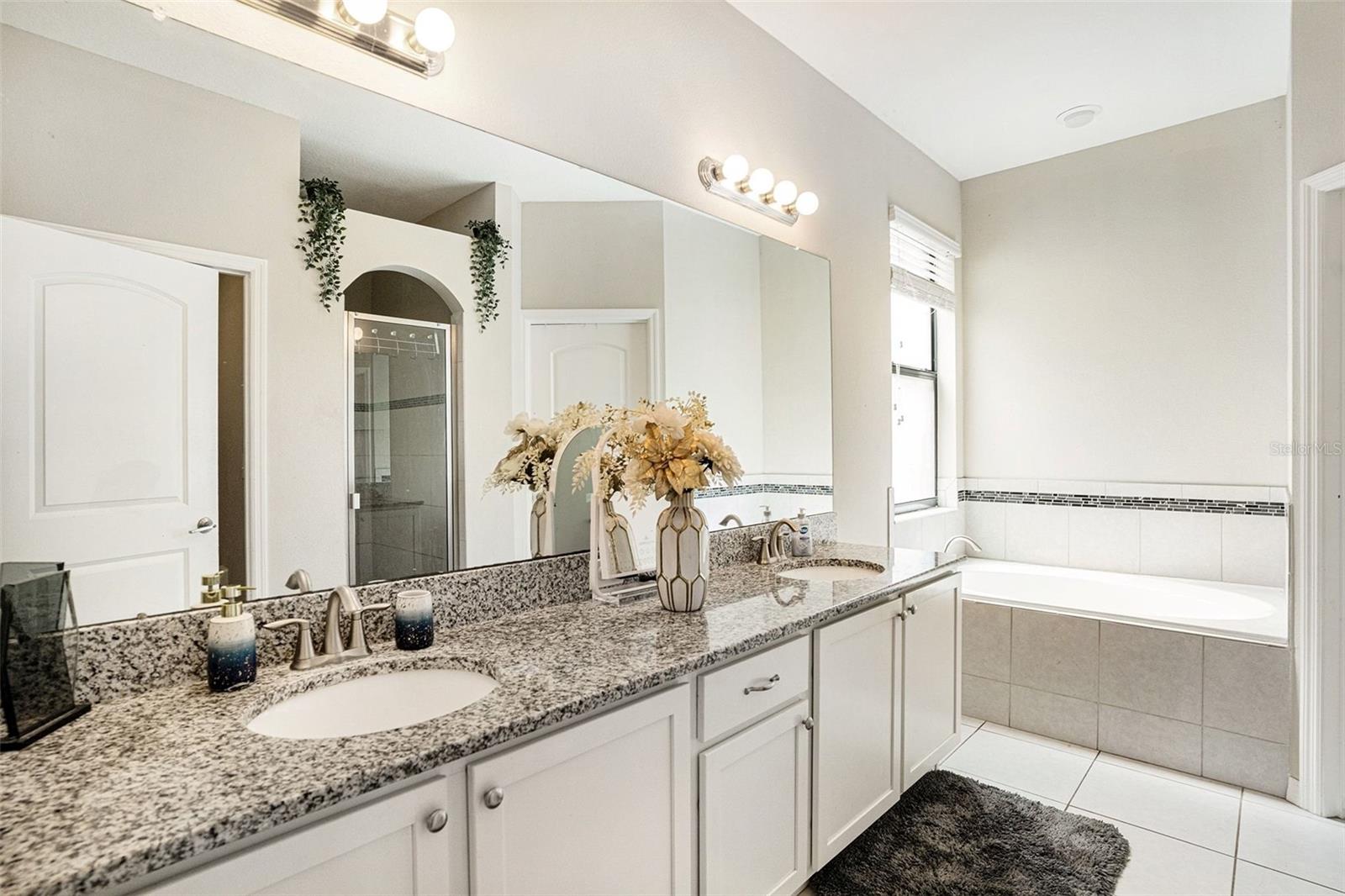 Image 21 of 29 For 11882 Thicket Wood Drive