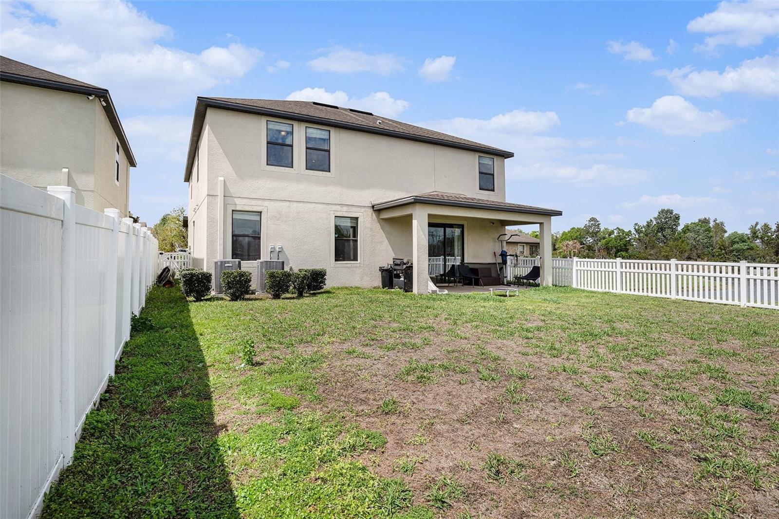 Image 24 of 29 For 11882 Thicket Wood Drive