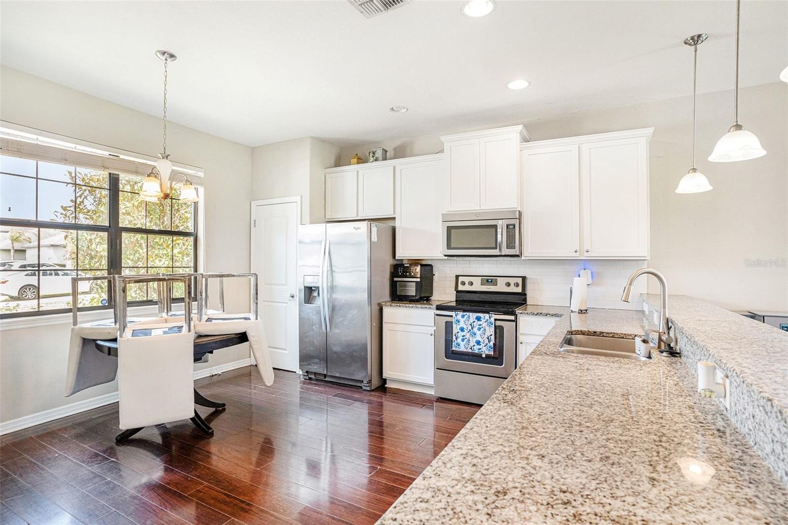 Image 6 of 29 For 11882 Thicket Wood Drive